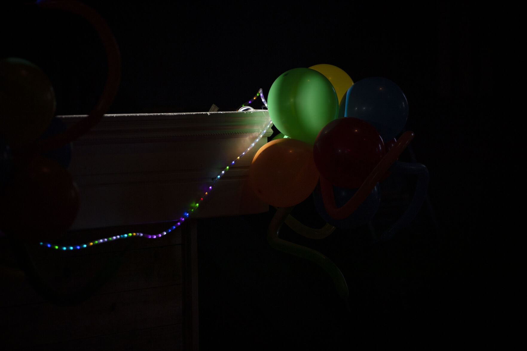 040222-news-dance party 08.jpg
